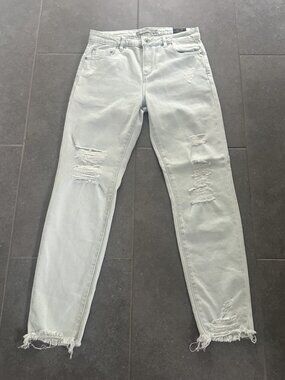 Girls Distressed Light Wash Frayed Hem Jean